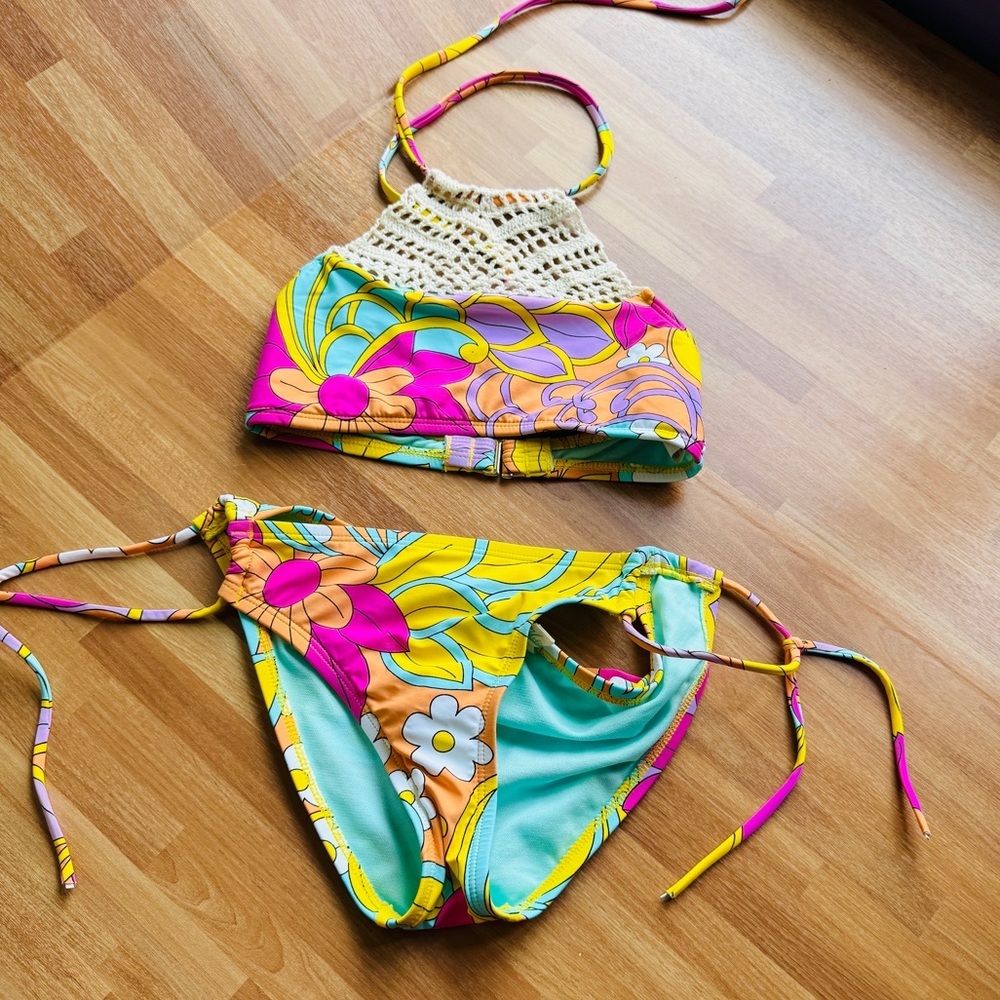 Hobie Woodstock floral girls bikini size 8